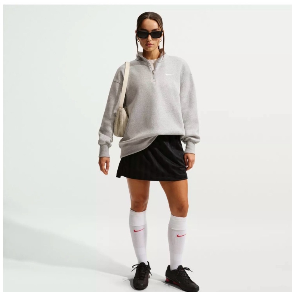 Nike Women's Sportswear Phoenix Fleece Oversized 1/4-Zip Long Sweatshirt